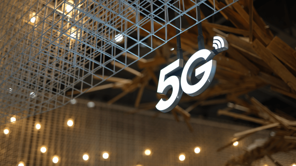 an image of a 5g logo