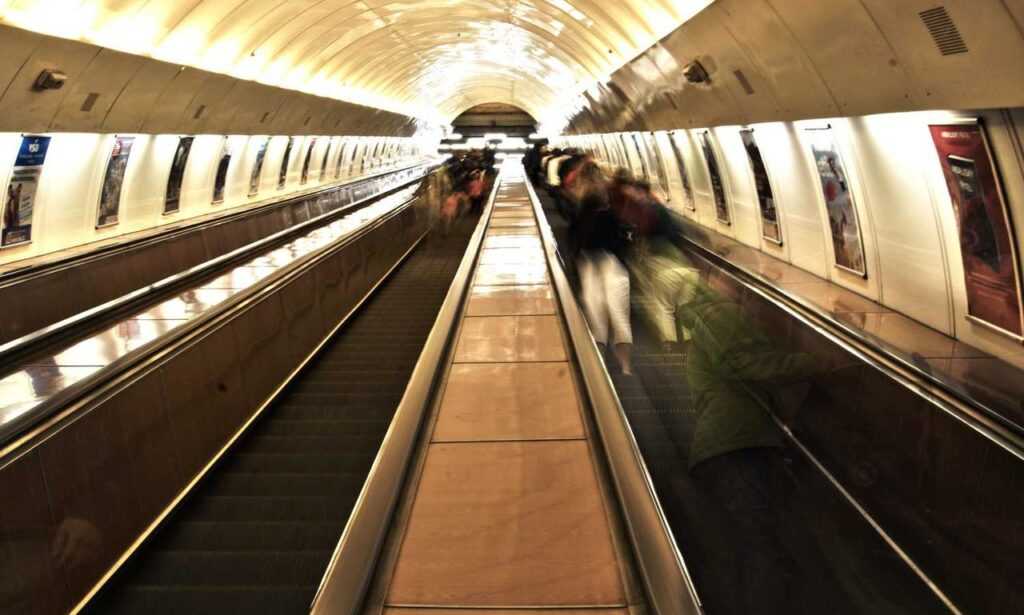 ya abaz zahro lirik arab